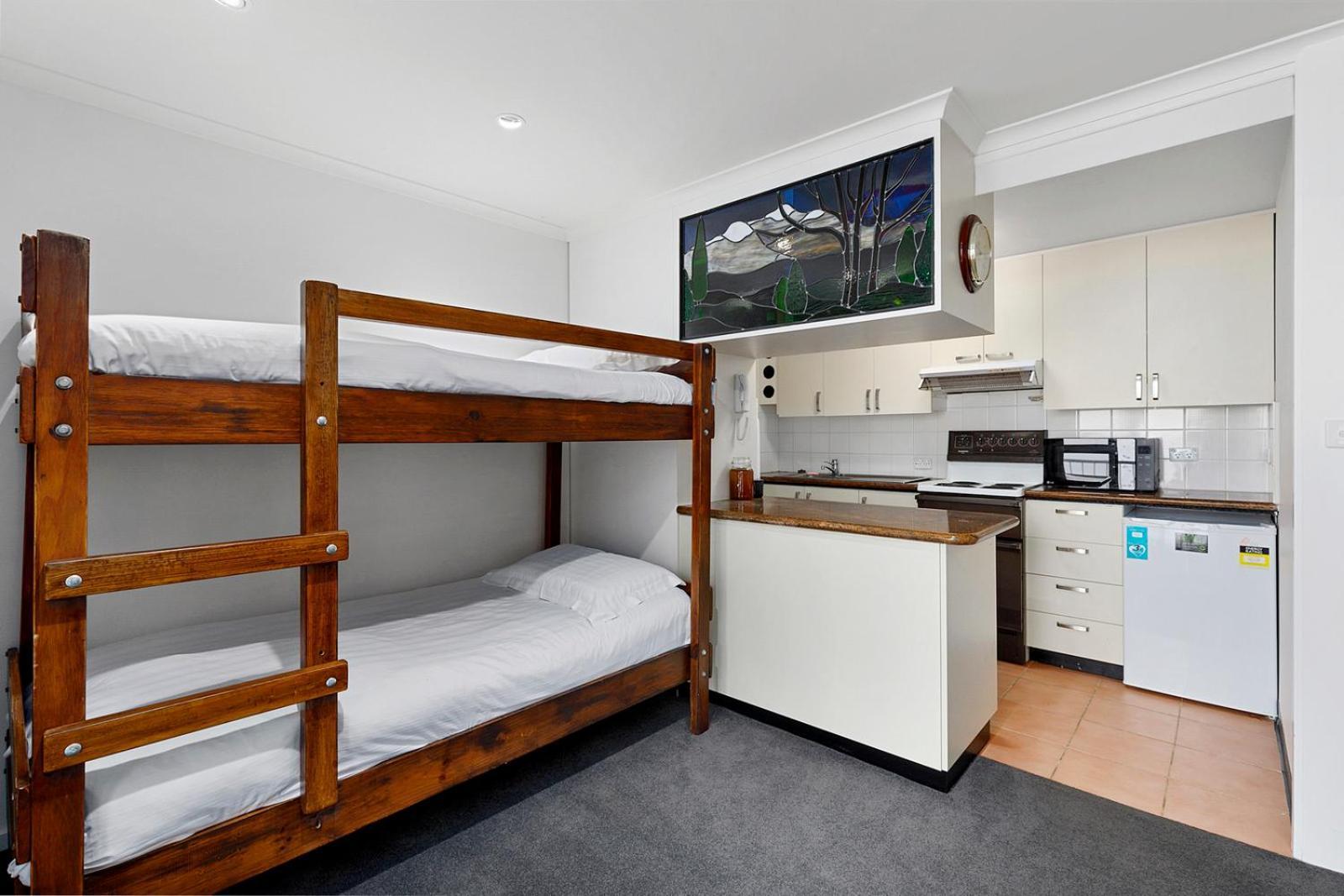 Chalet Apartments - Mt Buller Apartment Rentals Mount Buller Rom bilde